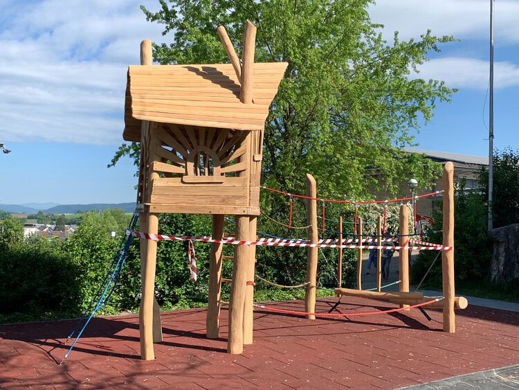 Eröffnung des neuen Spielplatzes