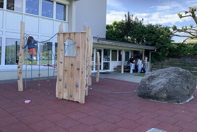 Eröffnung des neuen Spielplatzes
